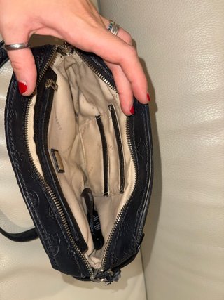 Borsa tracolla Guess nera monogram