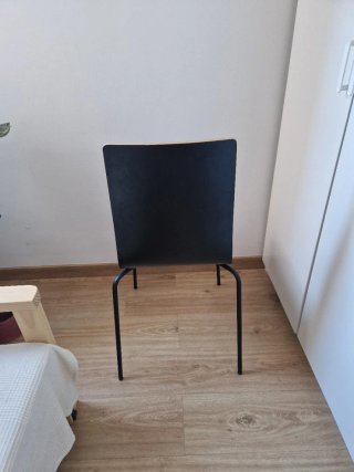 Silla moderna madera