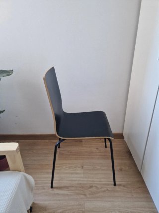 Silla moderna madera