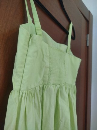 Vestido verde con botones