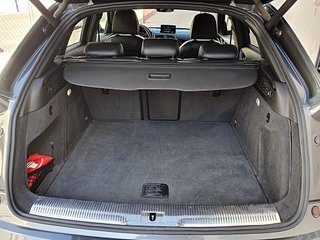 Audi Q3 SLine, AUT, Xenon, 19",Navi, Bose,Piel Alc