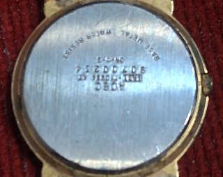 Reloj ADEC Dorado Hombre