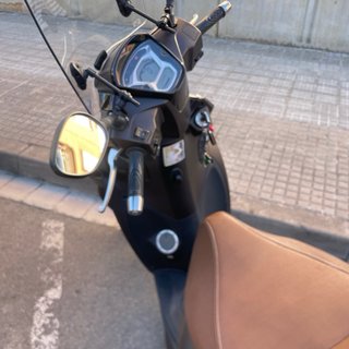 Kymco People Scooter Casi Nueva