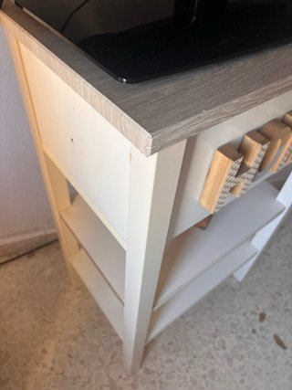Mesilla auxiliar blanca y madera