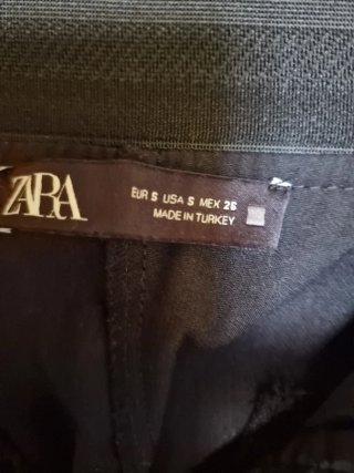 Pantalón de vestir negro Zara