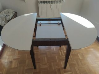Mesa extensible de madera
