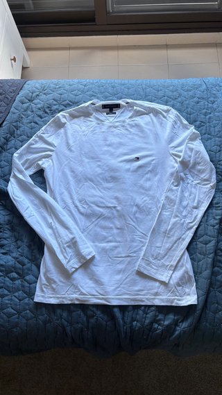 Camiseta Tommy Hilfiger manga larga blanca