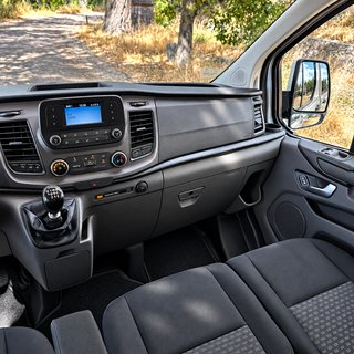 🚐 Ford Transit Custom 9 PLAZAS Kombi 320 L1H1