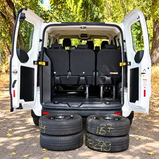 🚐 Ford Transit Custom 9 PLAZAS Kombi 320 L1H1