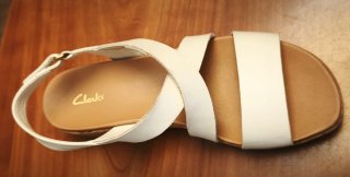 Sandalias Clarks cuña Talla 37.5 Blancas