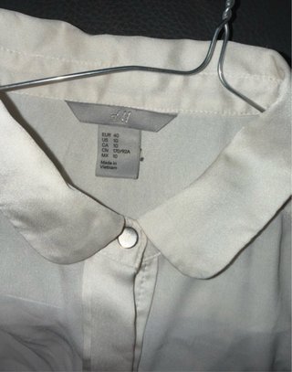 Completo gonna quadri con camicia bianca