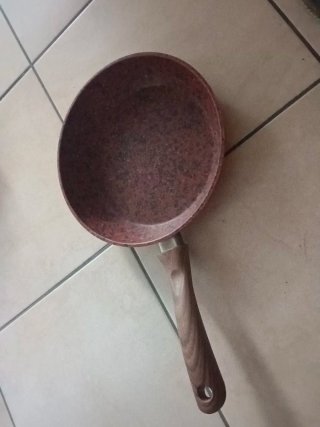 Padella antiaderente manico legno