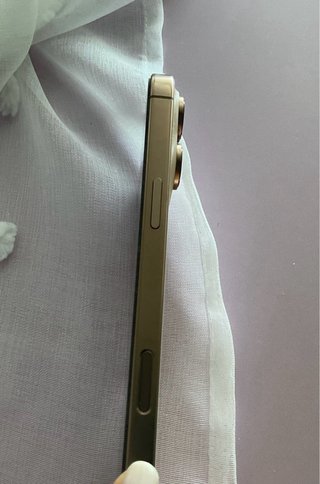 iPhone 16 Pro Max Dorado
