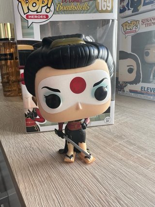 Funko Pop Supergirl y Katana DC Bombshells