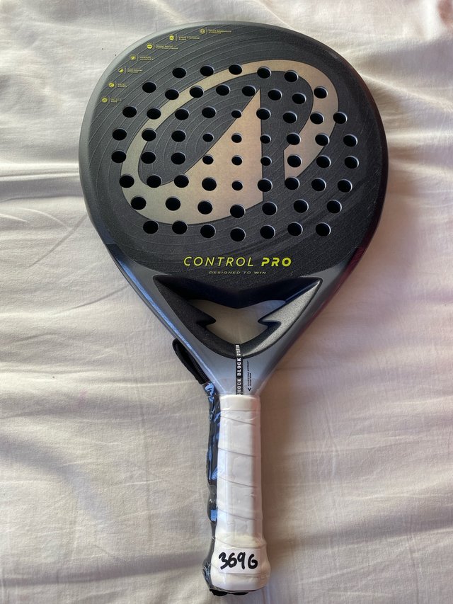 Foto del anuncio de segunda mano: Pala Padel Kuikma Control PRO 370g PRECINTADA