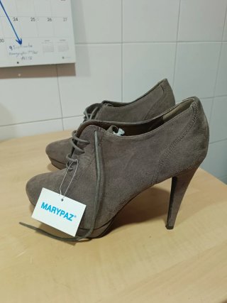 Zapatos de tacón Marypaz grises