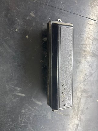 Tapa Radio Toyota HDJ 80