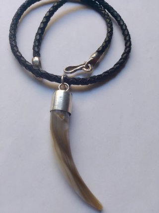 Collar Colmillo Plata y Nácar