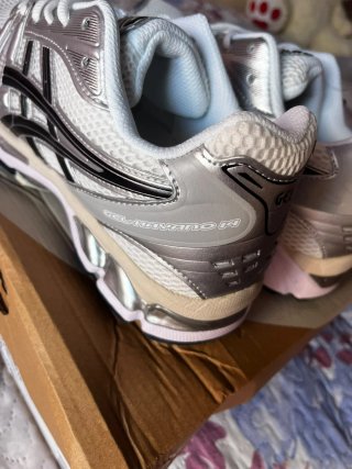 ASICS GEL-KAYANO 14 Talla 44