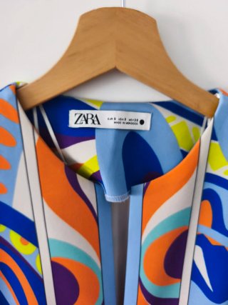 Vestido midi Zara estampado M