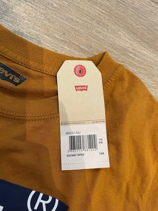 Camiseta Levi's Talla M Mostaza