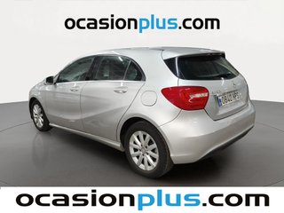 Mercedes-Benz Clase A 180 Style 90 kW (122 CV)