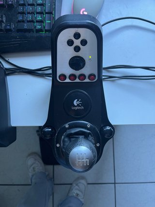 Logitech g27 simulador Volante Pedalera Y Cambio