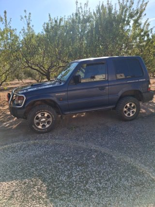 Mitsubishi Montero 1999