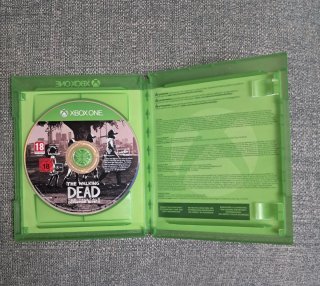 The Walking Dead Telltale Definitive Series Xbox O
