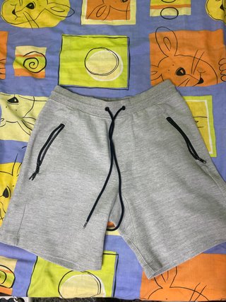 Pull&Bear Pantalón Corto Gris