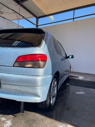 Peugeot 306