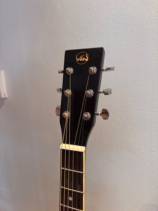 Guitarra Acústica Negra Vas con previo