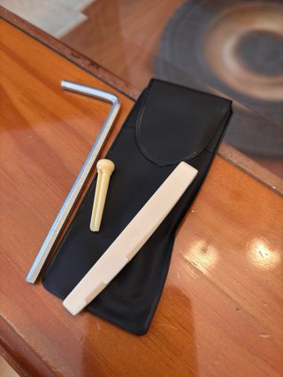 Guitarra Acústica Negra Vas con previo