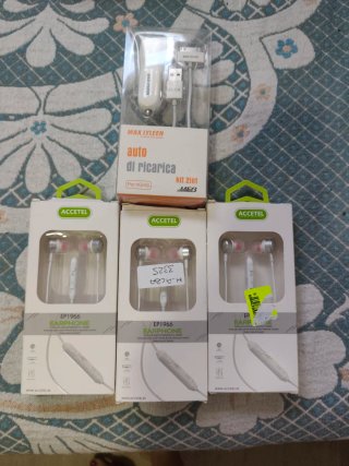 Lote 3 Auriculares Accetel EP1966