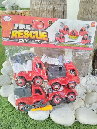 Camiones de bomberos desmontables (4 unidades)