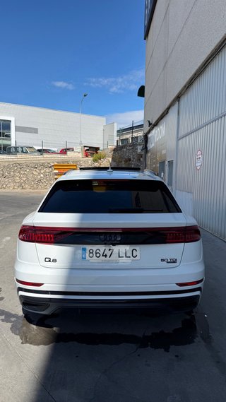 Audi Q8 2021