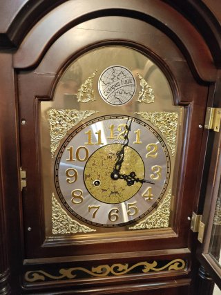 Reloj de pie antiguo madera y cristal