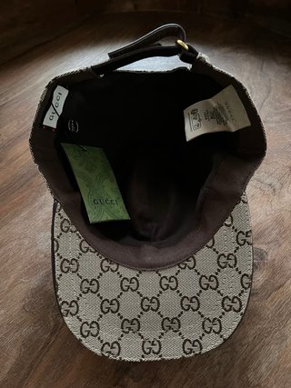 Cappello marrone Gucci autunnale