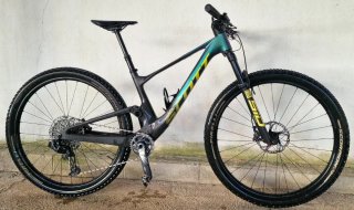 Bicicleta Scott Spark Team Issue