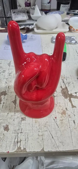 Mano corna scaramantica rossa 18 cm