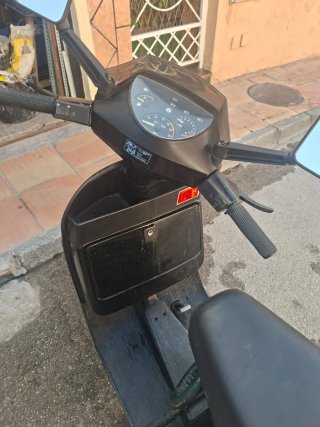 Vespa TX125 Negra