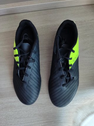 Zapatillas Fútbol Multitaco Negras y Verdes