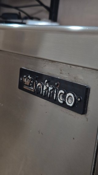 Botellero bajo barra Infrinco