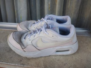 Zapatillas Nike Air Max SC Blancas y Beige. 39