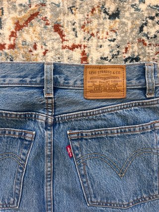 Falda Levi's Premium Midi Talla 26