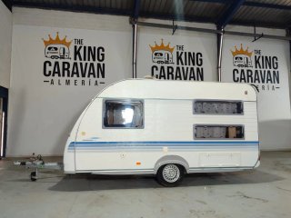 Caravana Adria Adora 392 4 plazas Aire A impecable