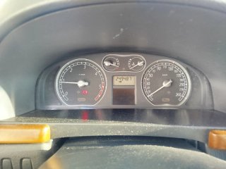 Renault Laguna con junta culata
