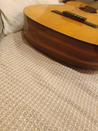 Guitarra Española Clásica marca Admira Triana. Sin