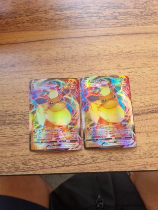 2 Cartas Pokémon Flareon VMAX