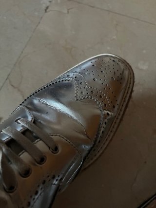 Zapatos Prada Plataforma Brogue Oxford. Metalizado
